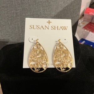 Gold filigree earrings