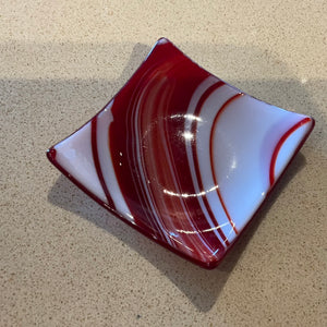 Red swirl glass dish