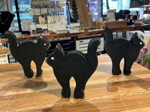 Wood black cat