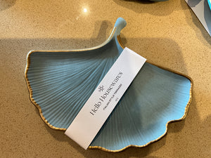 Ginkgo leaf dish